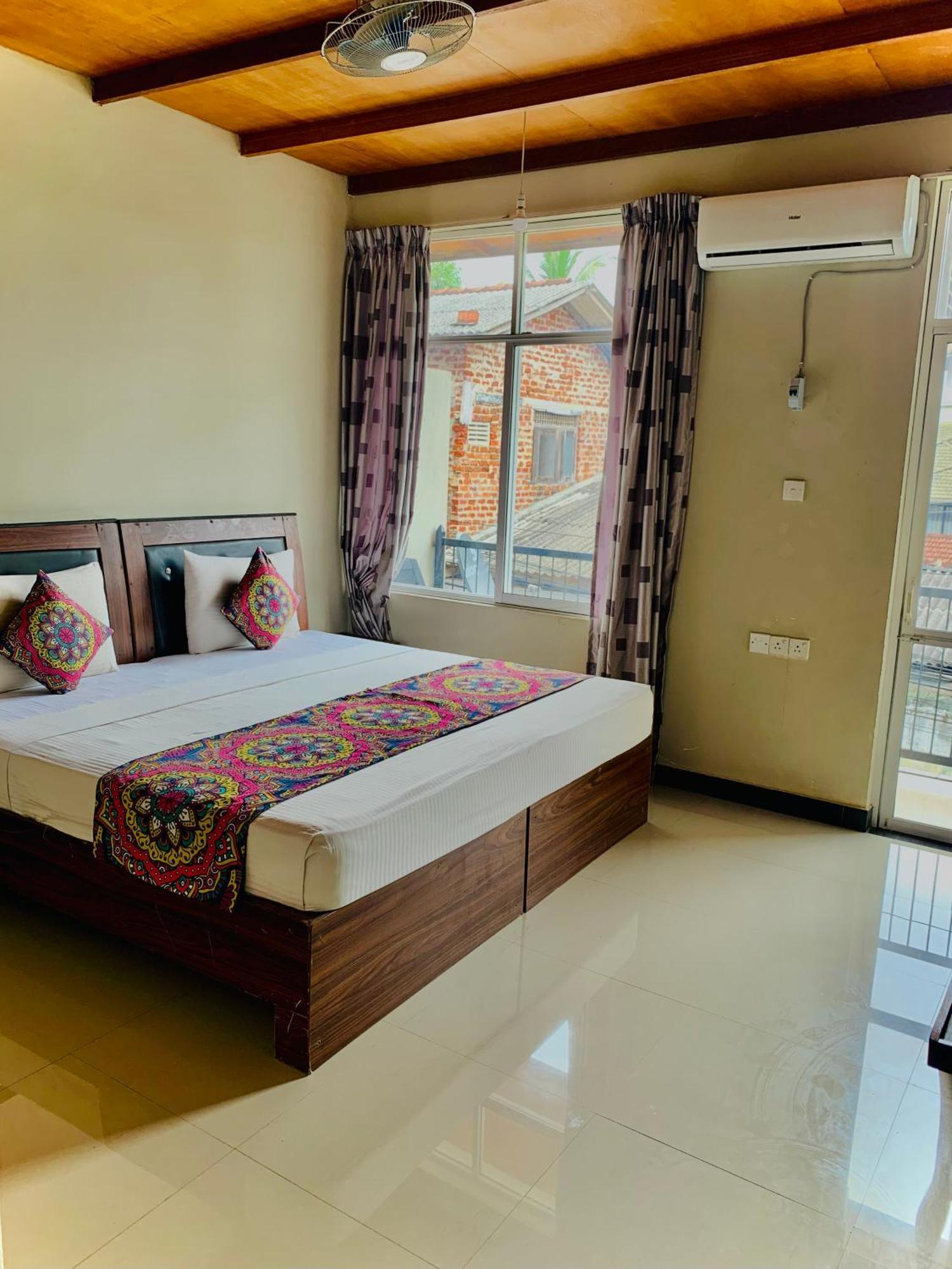 Elepath Lodge- Pinnawala Pinnawala  Ngoại thất bức ảnh